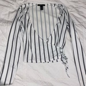 Stripped V-Cut Long Sleeve
